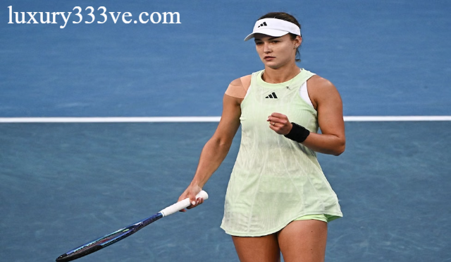 Atlet Tenis dari Rusia Arina Varaksina